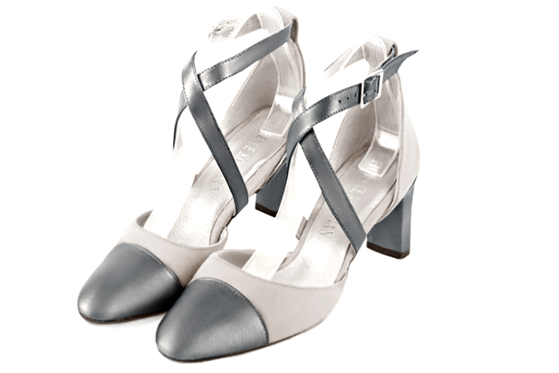 Dove grey women's open side shoes, with crossed straps. Round toe. Medium comma heels. Front view - Florence KOOIJMAN